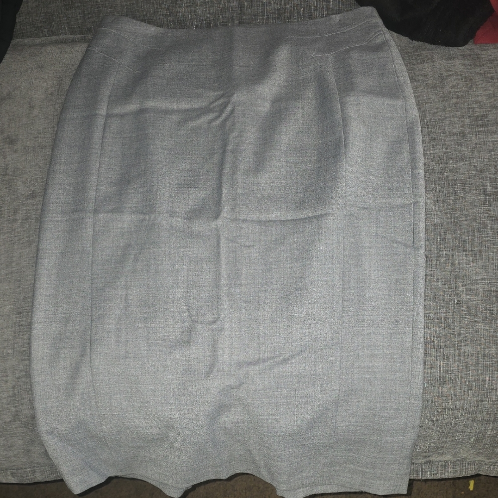 White House Black Market Gray Pencil Skirt